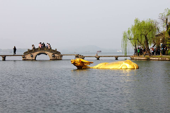 "金牛湖"为什么要改名为"西湖"?