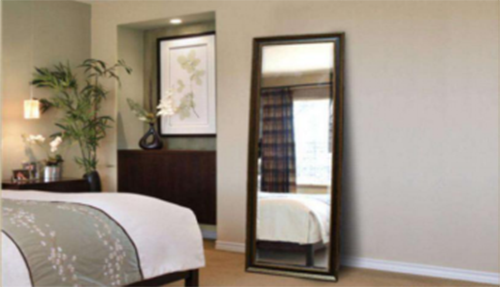 一,床铺对着镜子,不吉现代家居生活中,人们越来越重视舒适度以及家居