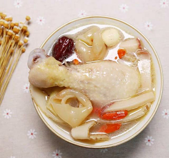 女人养生汤推荐,这几款汤女人天天喝不腻,营养健康又美味